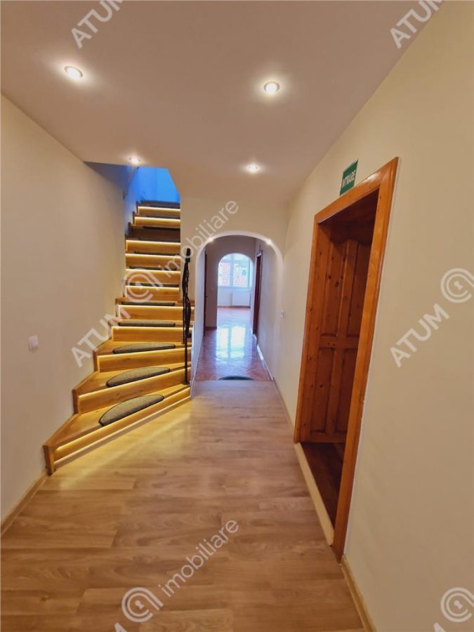 Spatiu pentru Birouri de inchiriat in Centrul Istoric din Sibiu - foto 5