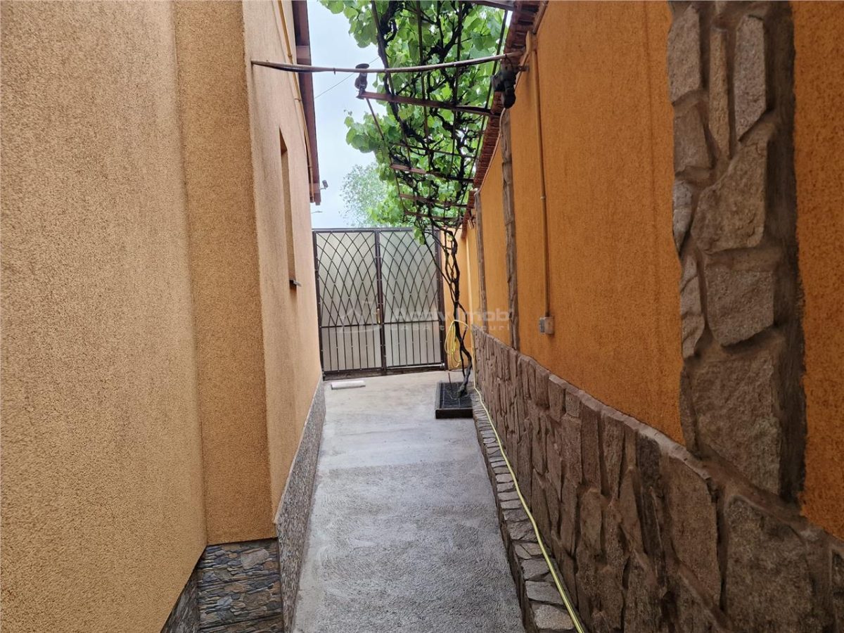 Resita Casa P+1+M la CHEIE Comision ZERO Cump. - foto 12