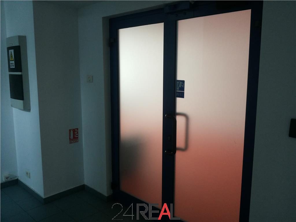Vanzare spatii birouri - 230 mpc - pret/etaj, parcare inclusa - foto 13