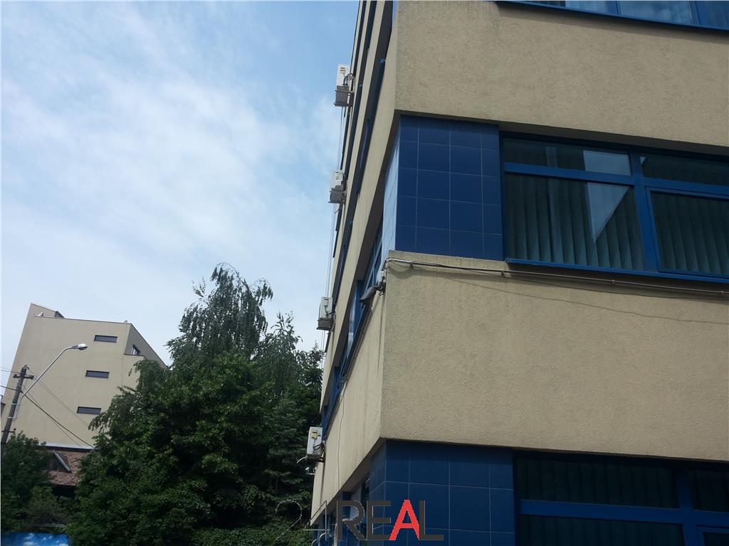 Vanzare spatii birouri - 230 mpc - pret/etaj, parcare inclusa - foto 16