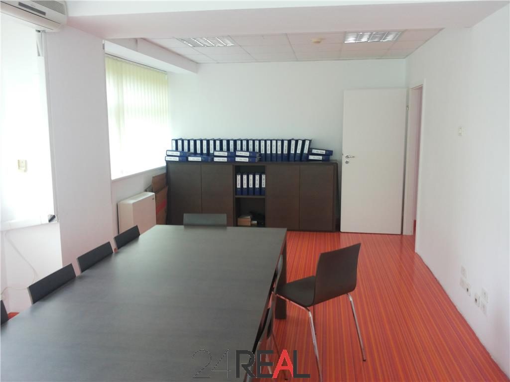 Vanzare spatii birouri - 230 mpc - pret/etaj, parcare inclusa - foto 7