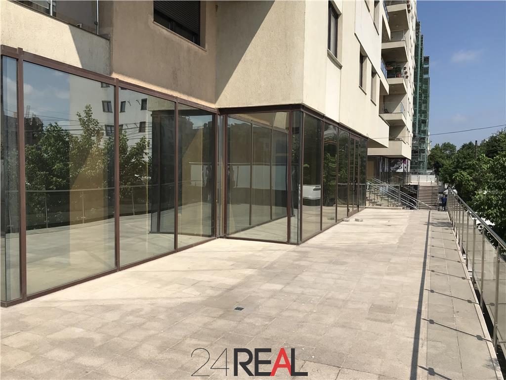 Vanzare spatiu comercial showroom birouri 258 mp + 135 mp terasa - 
