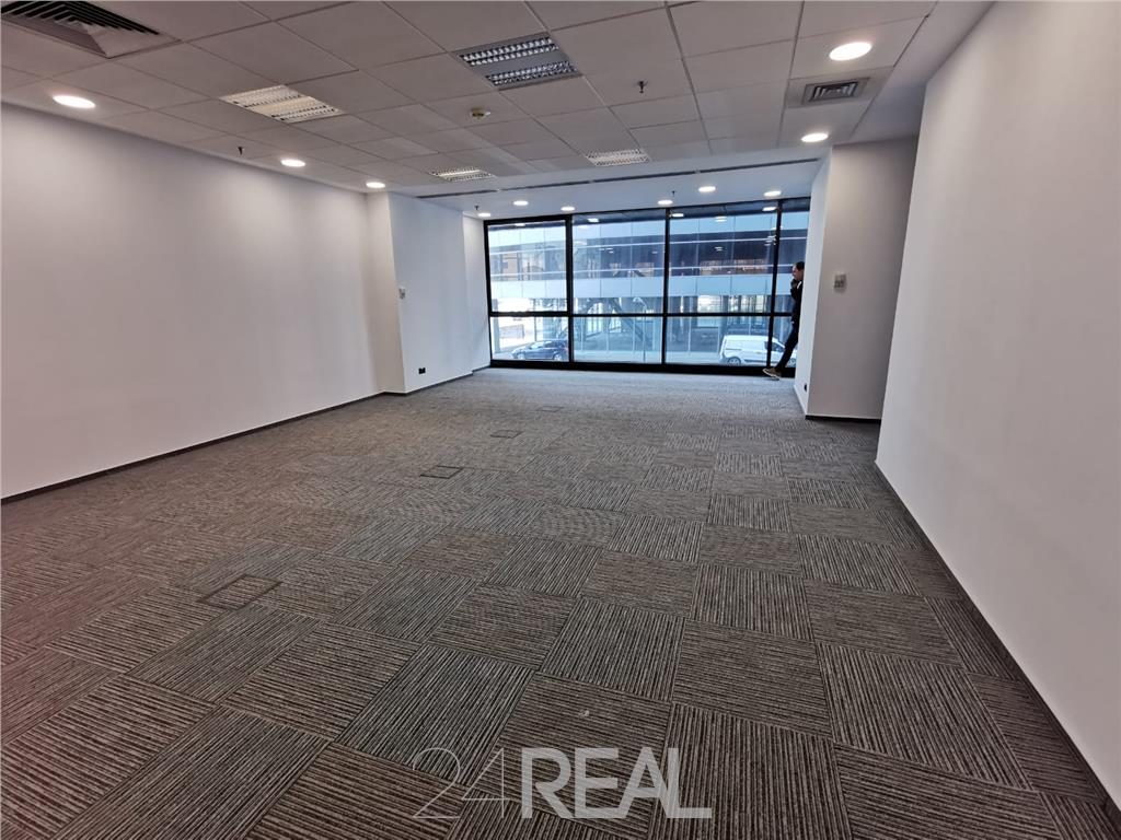 Cubic Center - Birouri de inchiriat de la 300 mp - Pipera, Rond OMV - foto 7