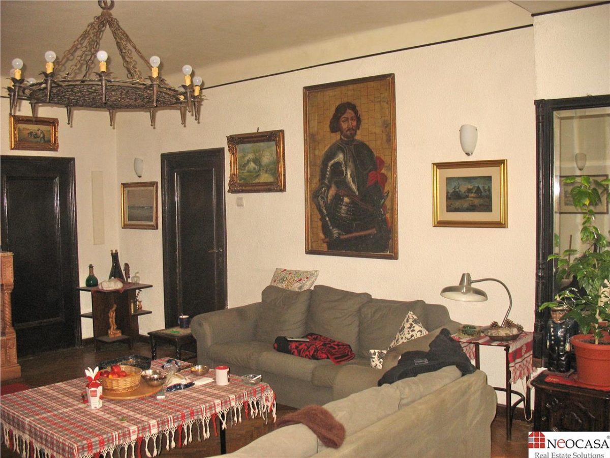 PTA VICTORIEI - VILA 521 MP UTILI, TEREN 587 MP! - foto 2