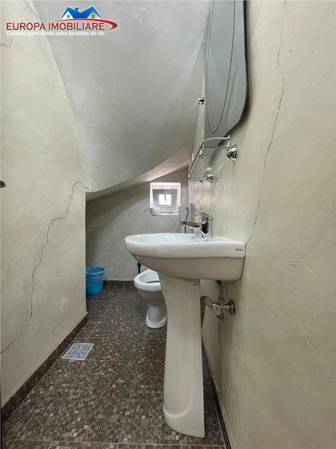 Casa P+1  de vanzare zona centrala Tulcea - foto 21