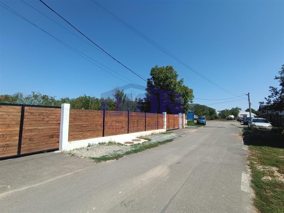 TEREN LANGA LAC 1430mp, sat. BRANESTi - 