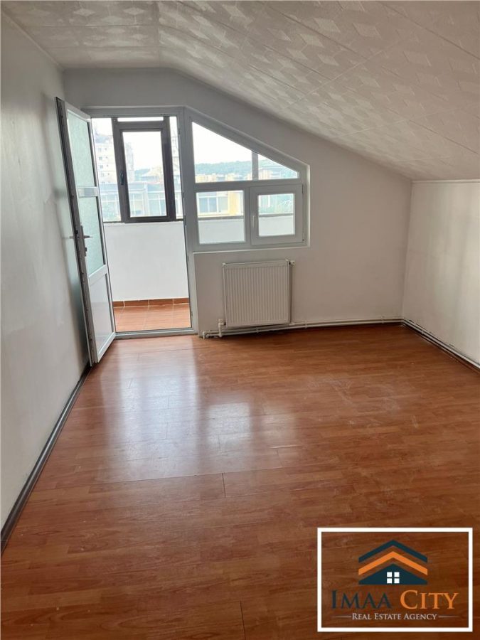 Apartament 144 mp, 5 camere, str.Arcu, mansarda - foto 11