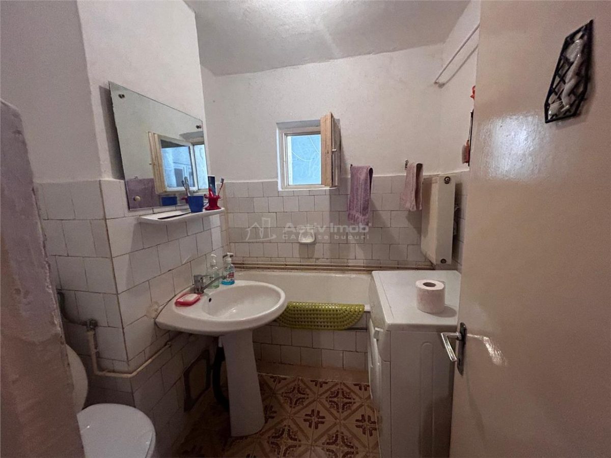 Resita, 2 Cam. Conf.1,Decom.Lunca - foto 12