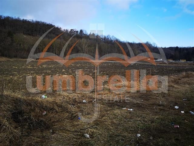 De vanzare in Gherla, Strad Hasdatii, 22.967mÂ²/120â‚¬ mÂ² - foto 3