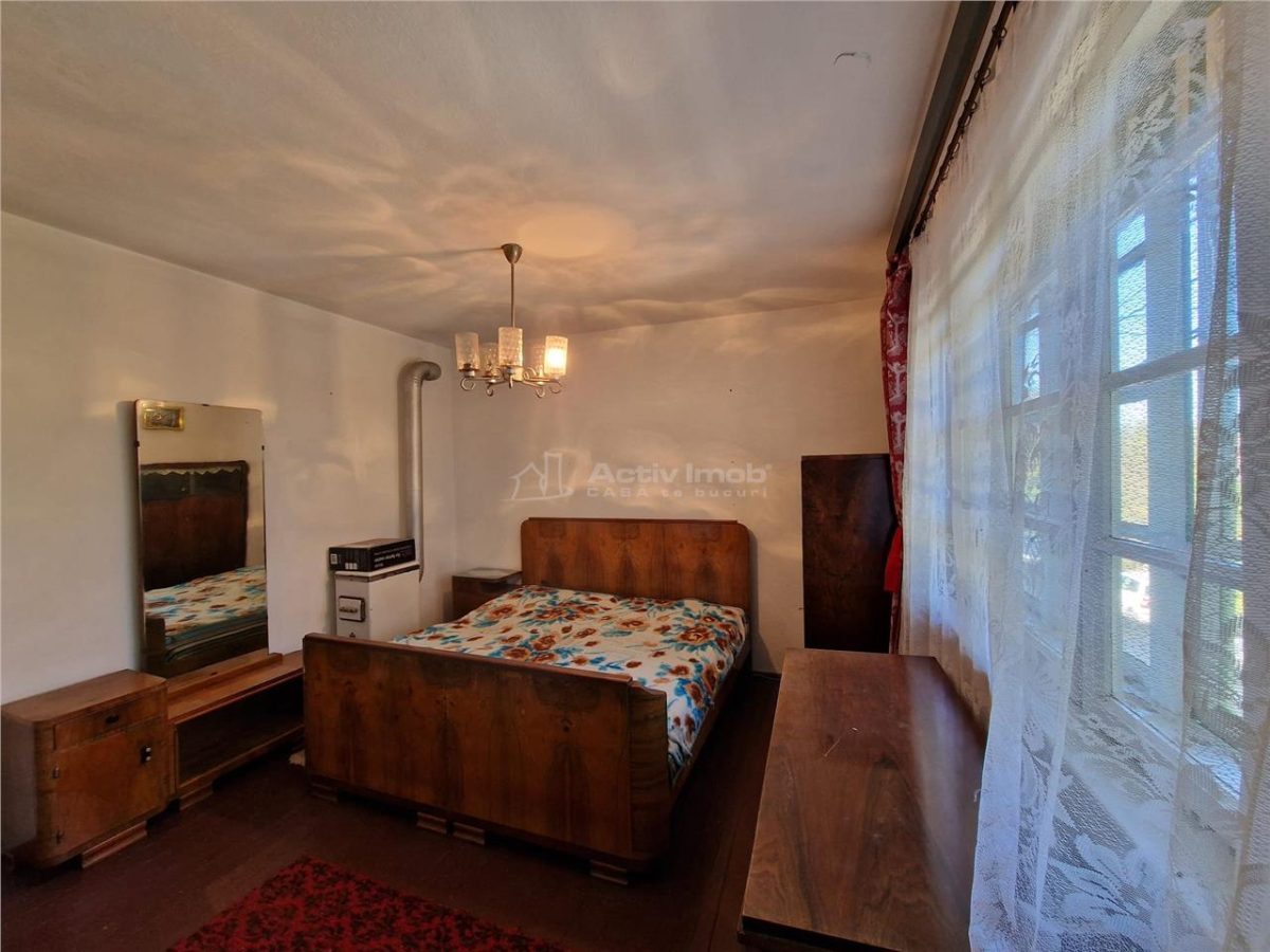 Resita Casa 5 Cam D-P-Etj.1 si Curte - foto 4