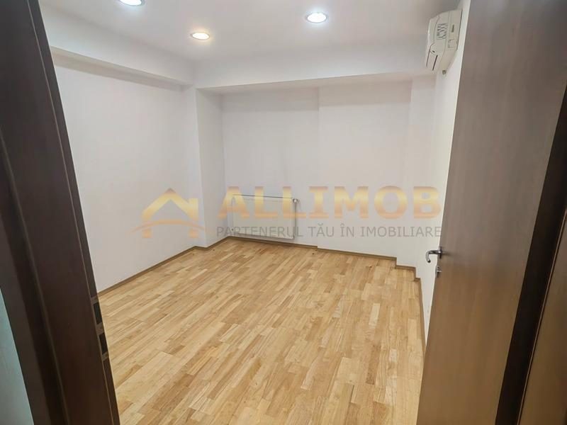 Spatiu de birouriin suprafata de 115 mp zona Piata Muncii. - foto 2