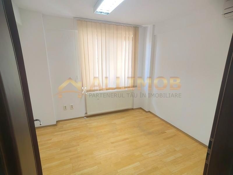 Spatiu de birouriin suprafata de 115 mp zona Piata Muncii. - foto 7