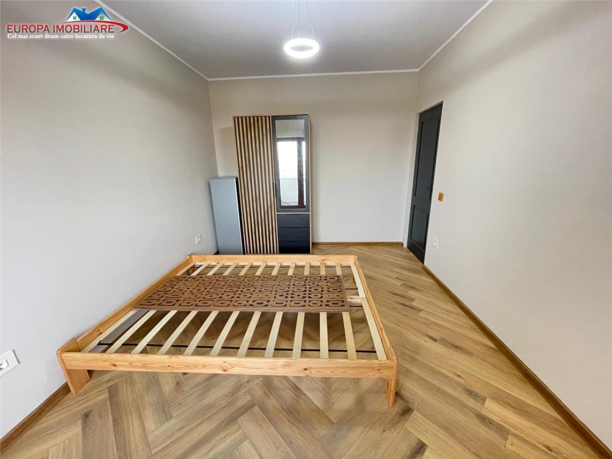 Apartament cu 2 camere de vanzare zona centrala Tulcea - foto 3