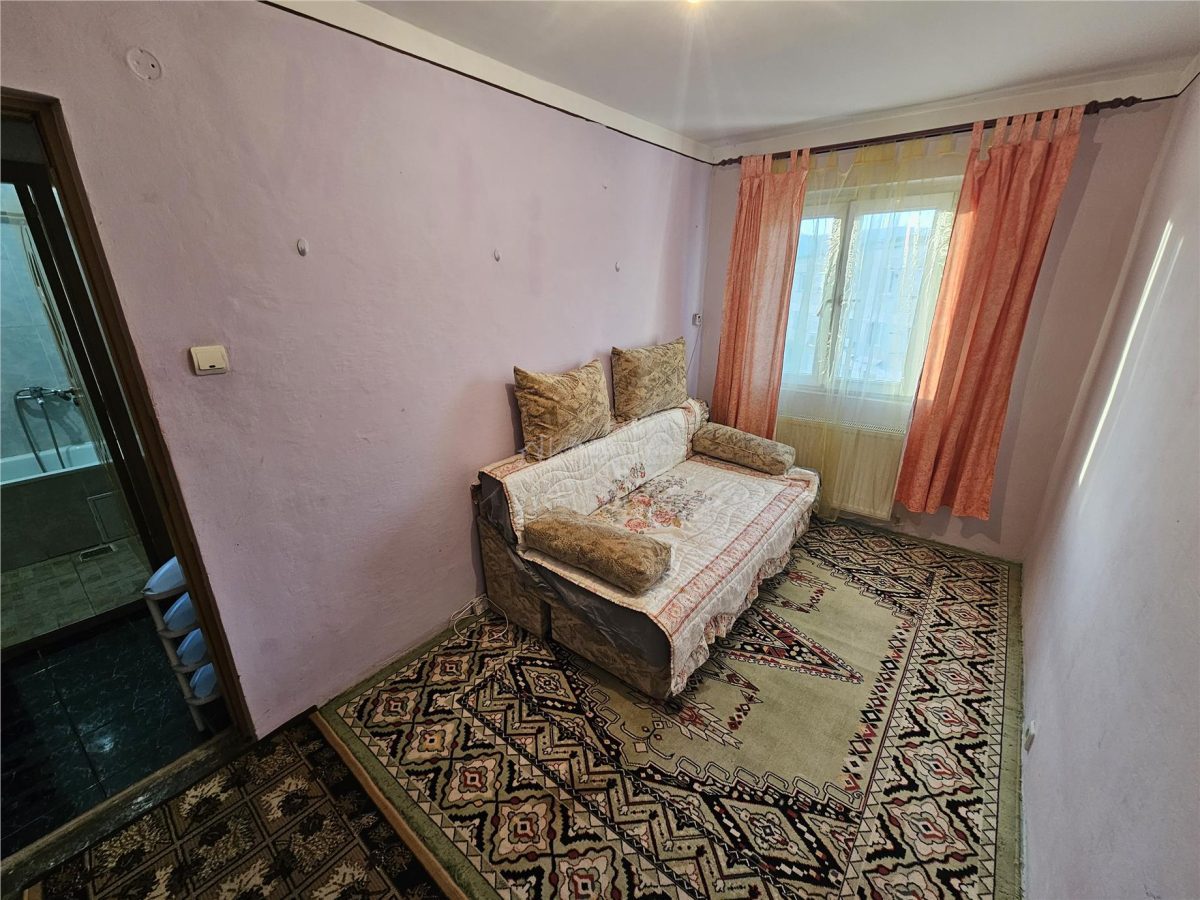 Resita, Garsoniera, Calea Caransebesului - foto 15