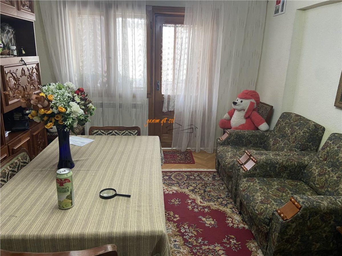 Apartament 3 camere , strada Pictor Grigorescu (b-dul Brailei ) , 72 mp , centrala termica individuala - Focsani