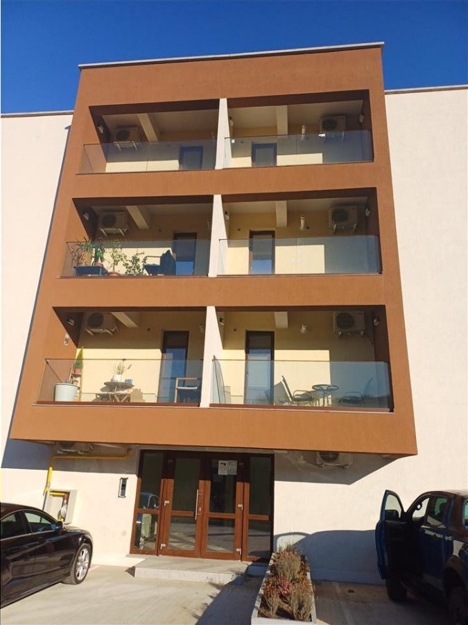 Locuinta cu 4 camere pentru un proprietar cu imaginatie - foto 20