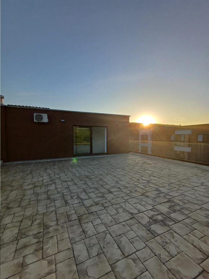 Locuinta cu 4 camere pentru un proprietar cu imaginatie - foto 4