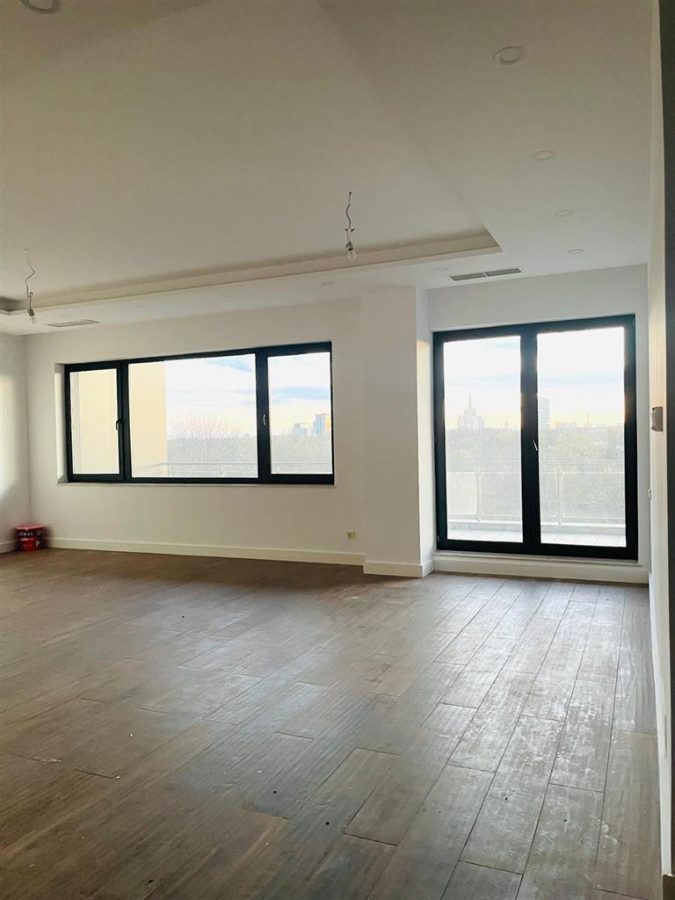 VANZARE APARTAMENT 4 CAMERE SOSEAUA NORDULUI - 