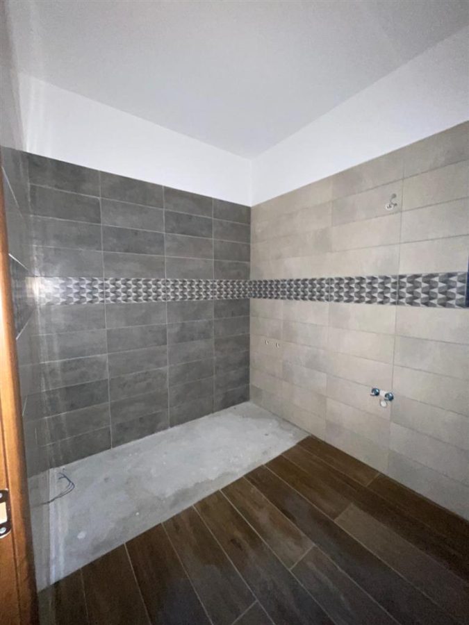 VANZARE APARTAMENT 4 CAMERE SOSEAUA NORDULUI - foto 4