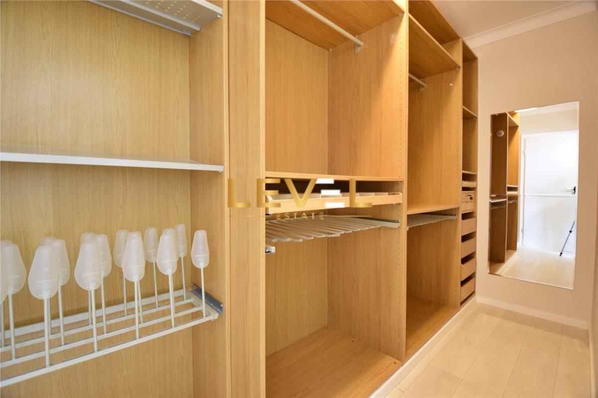 [VIDEO] Renovated Villa with Garden - 10 Minutes to Herastrau Park - Pipera - foto 14