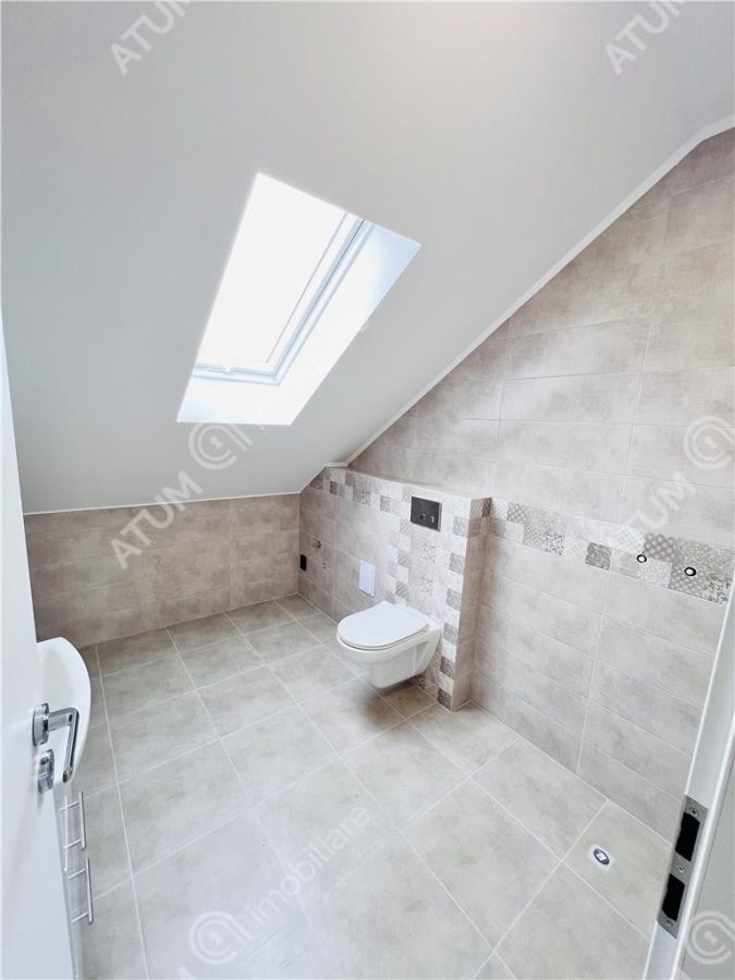 Spatiu birouri 344 mp si curte proprie localitatea Talmaciu Sibiu - foto 22