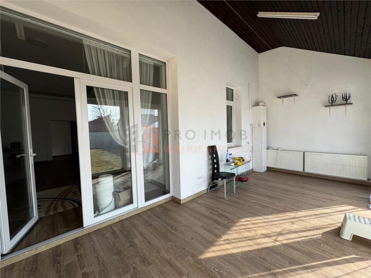 Casa sau Spatiu comercial  in zona magazinelor satesti - foto 2