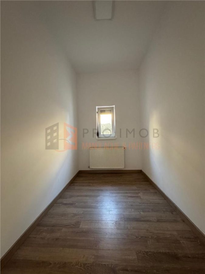 Casa sau Spatiu comercial  in zona magazinelor satesti - foto 6