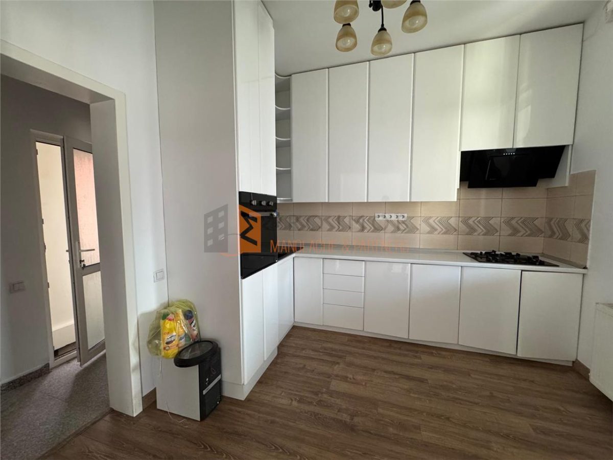 Casa sau Spatiu comercial  in zona magazinelor satesti - foto 7