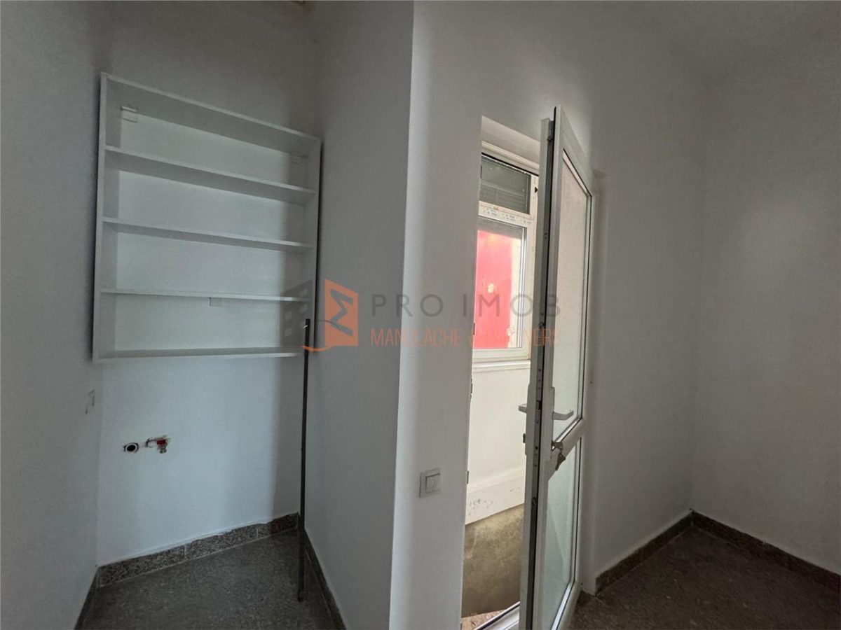 Casa sau Spatiu comercial  in zona magazinelor satesti - foto 9