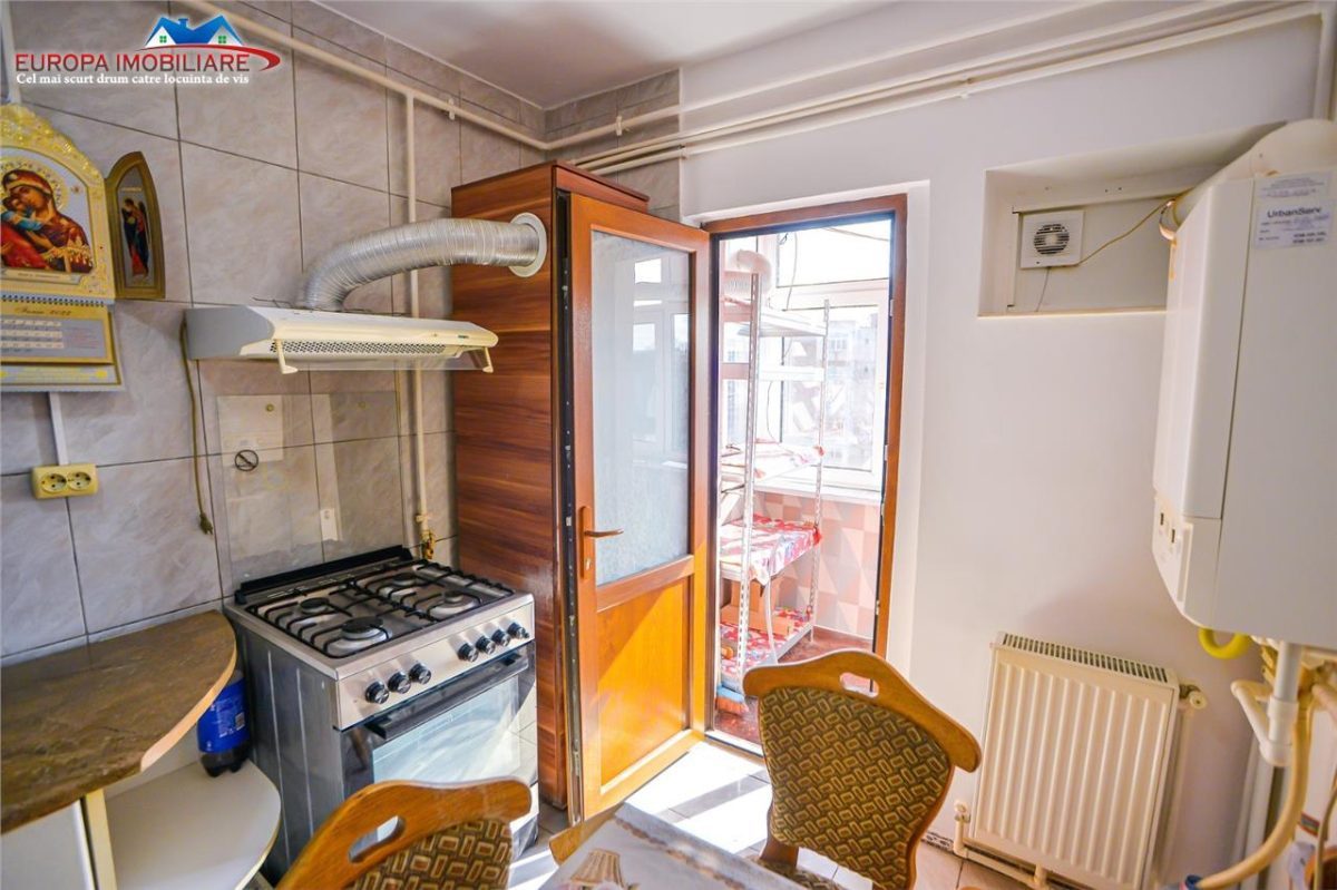 Apartament 3 camere de vanzare zona E3 Tulcea - foto 9