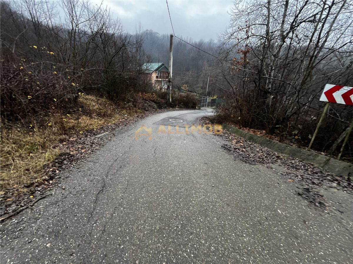 Teren intravilan 653 mp in Boldesti-Scaeni. - foto 2