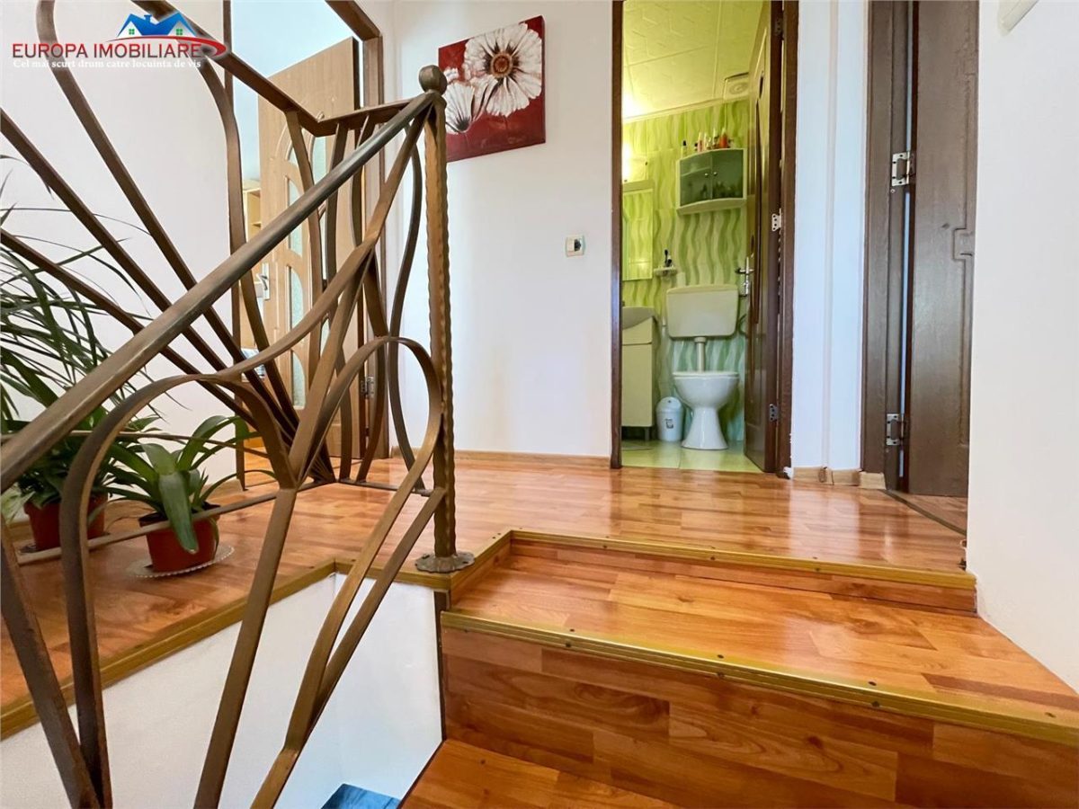 Casa  P+M de vanzare  zona Victoriei-Tulcea - foto 12