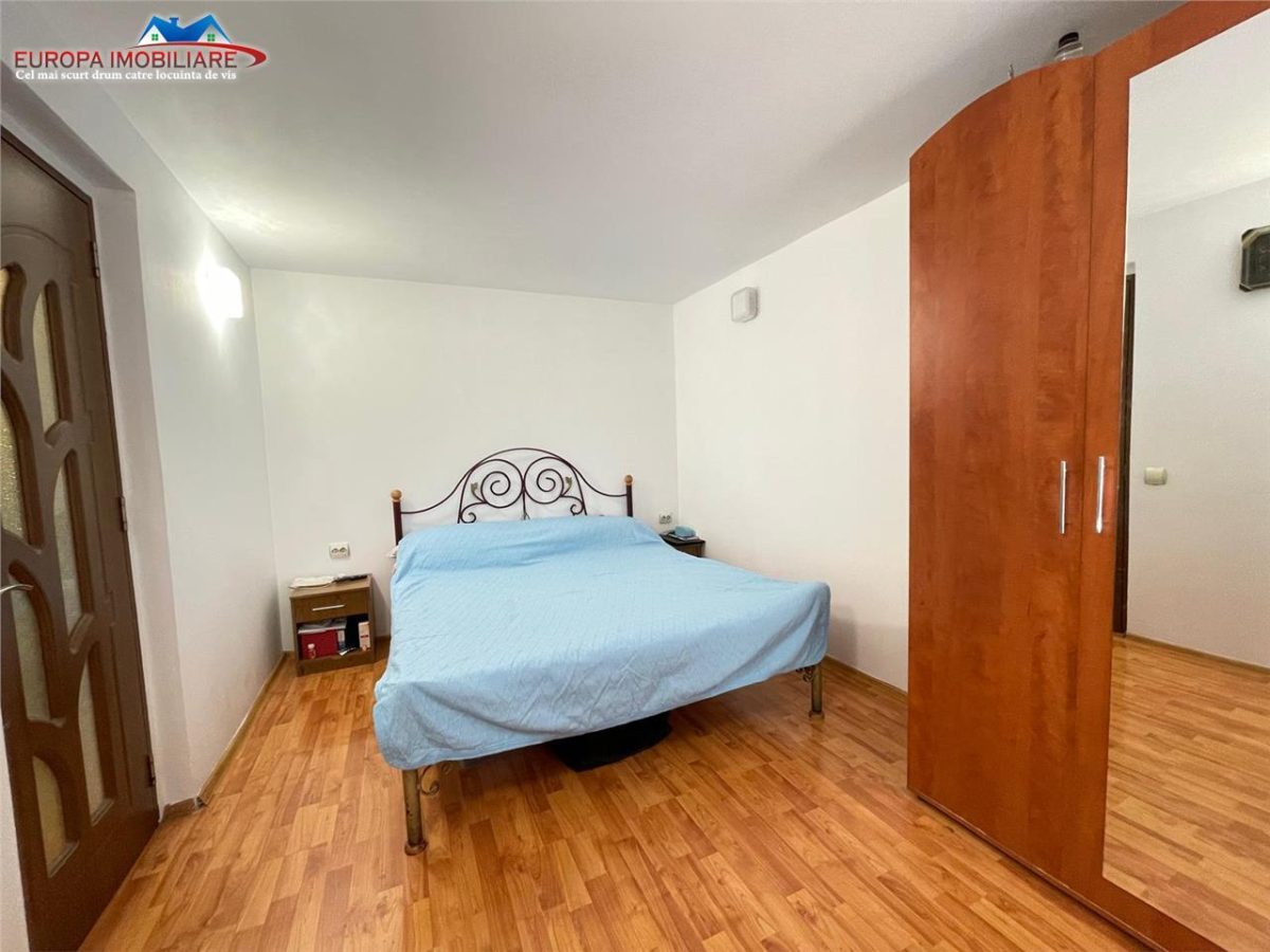 Casa  P+M de vanzare  zona Victoriei-Tulcea - foto 9