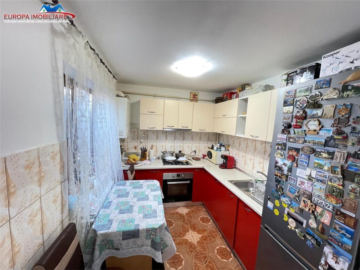 Casa  P+M de vanzare  zona Victoriei-Tulcea - foto 10