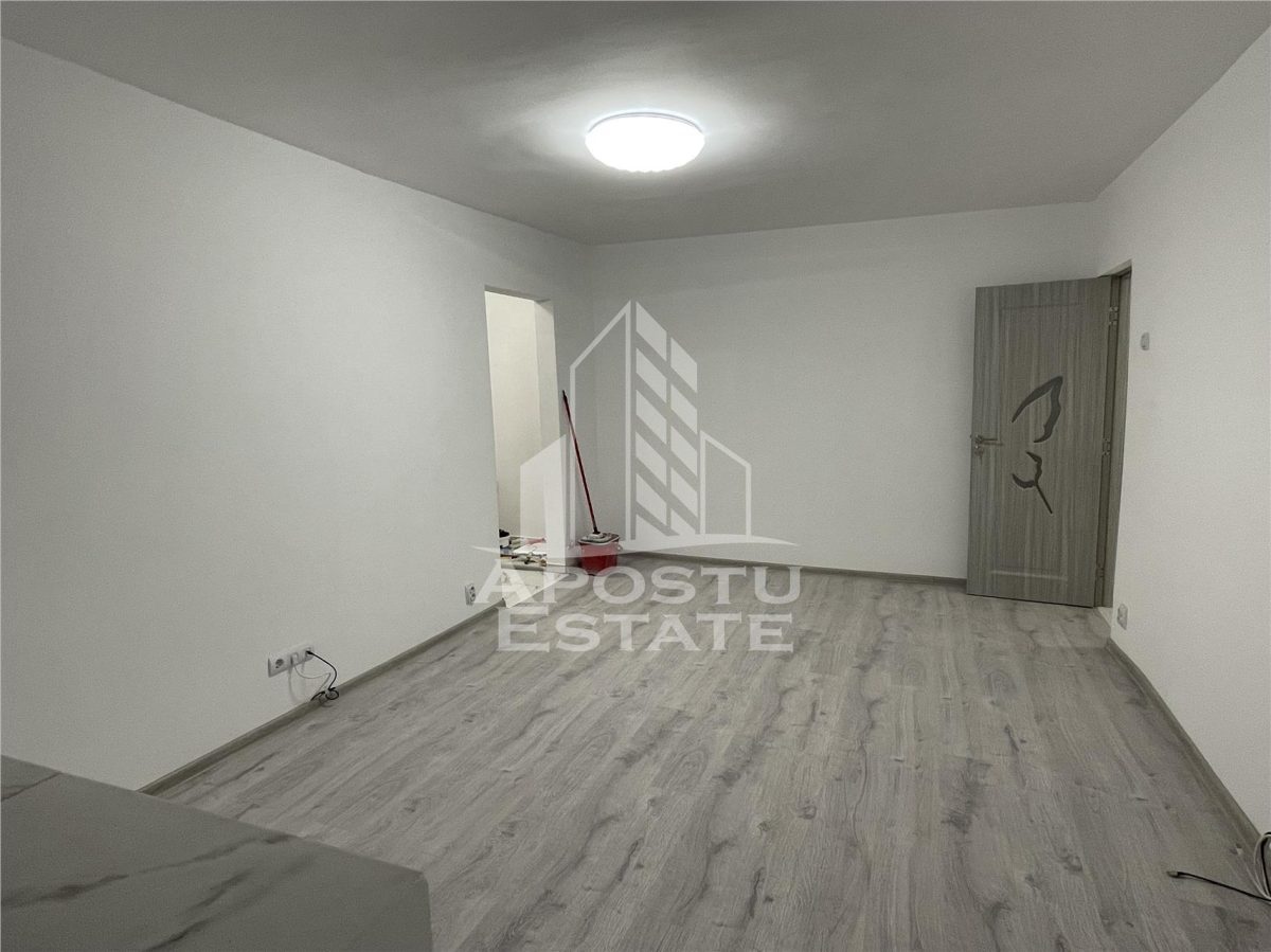 Apartament de vanzare  renovat complet Dambovita - 