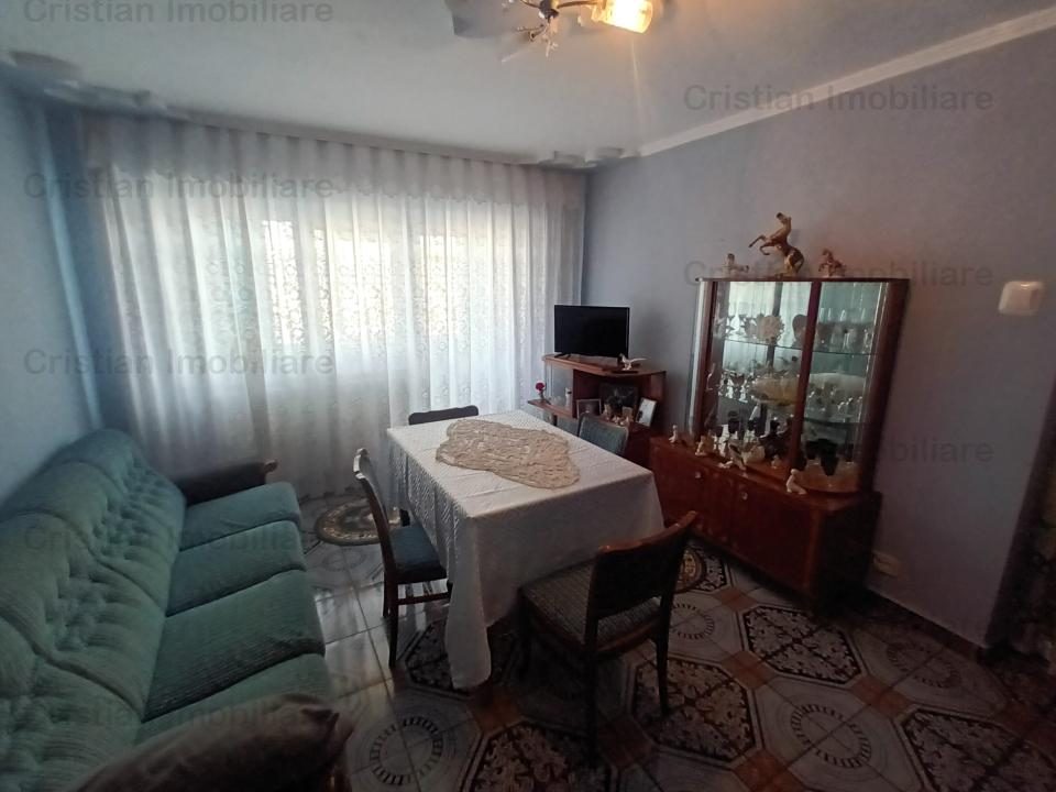 Apartament 3 camere confort 1 decomandat zona Vidin - 