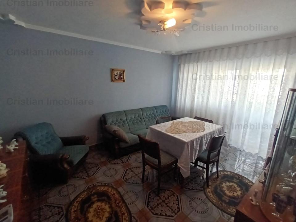 Apartament 3 camere confort 1 decomandat zona Vidin - foto 2