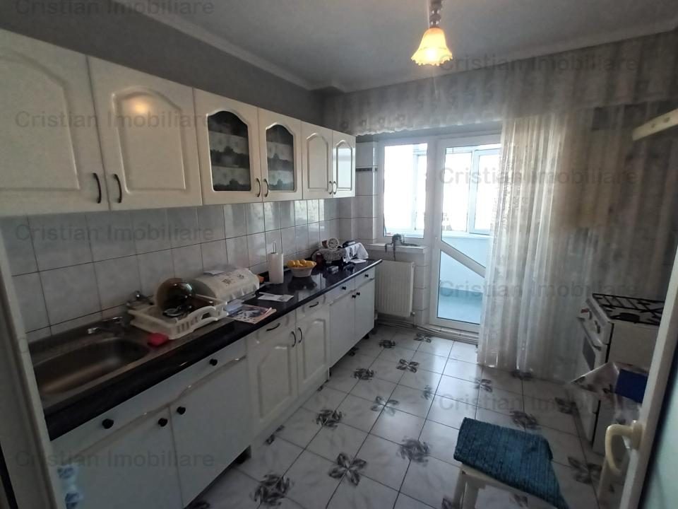 Apartament 3 camere confort 1 decomandat zona Vidin - foto 6