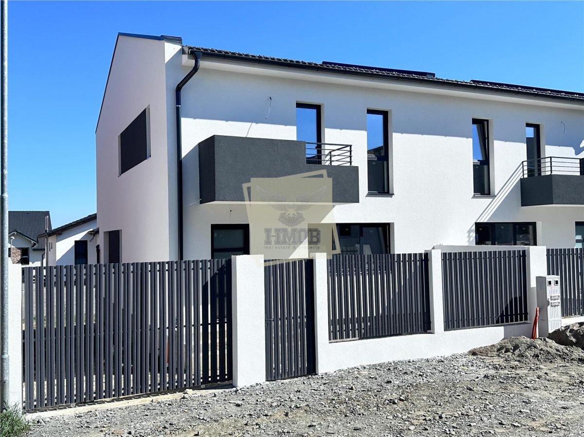 Casa cu 4 camere 2 bai si 300 mp teren in zona Calea Cisnadiei - 