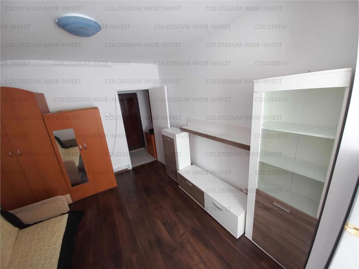 Garsoniera decomandata - zona Astra - 