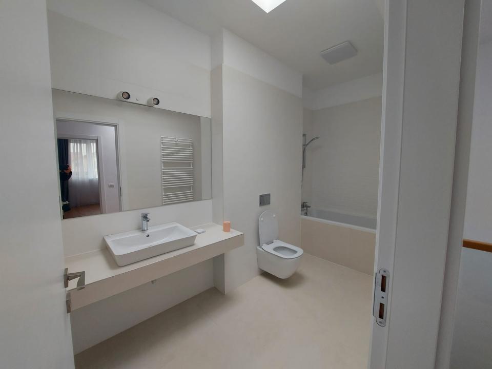 Pipera, vila cu 4 camere de inchiriat, 146 mp utili - foto 12