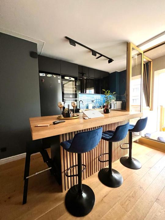 Herastrau, apartament cu 2 camere de vanzare, 77 mp utili - 