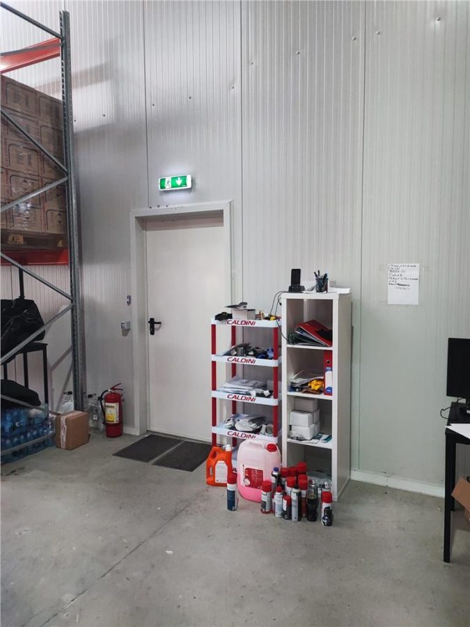 Hala 580 mp,rampa,birouri, teren 1000 mp,fotovoltaice - foto 8