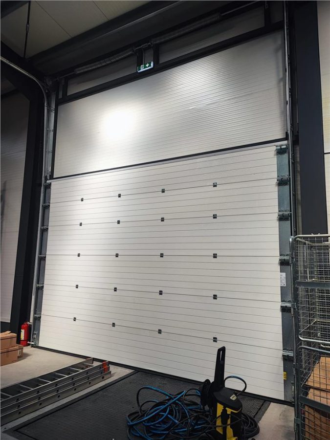 Hala 580 mp,rampa,birouri, teren 1000 mp,fotovoltaice - foto 10